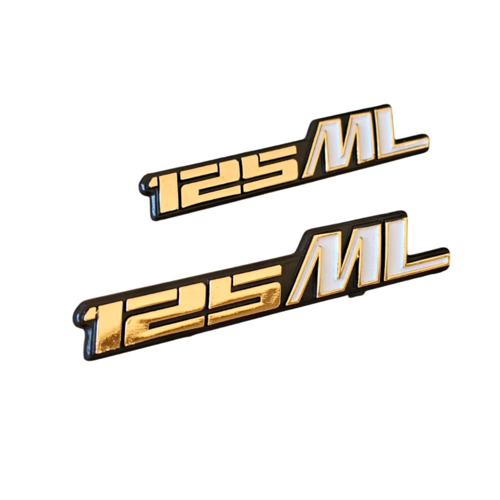 Emblema Tampa Lateral Ml 125 83 A 85 Branco - Par Paralelo