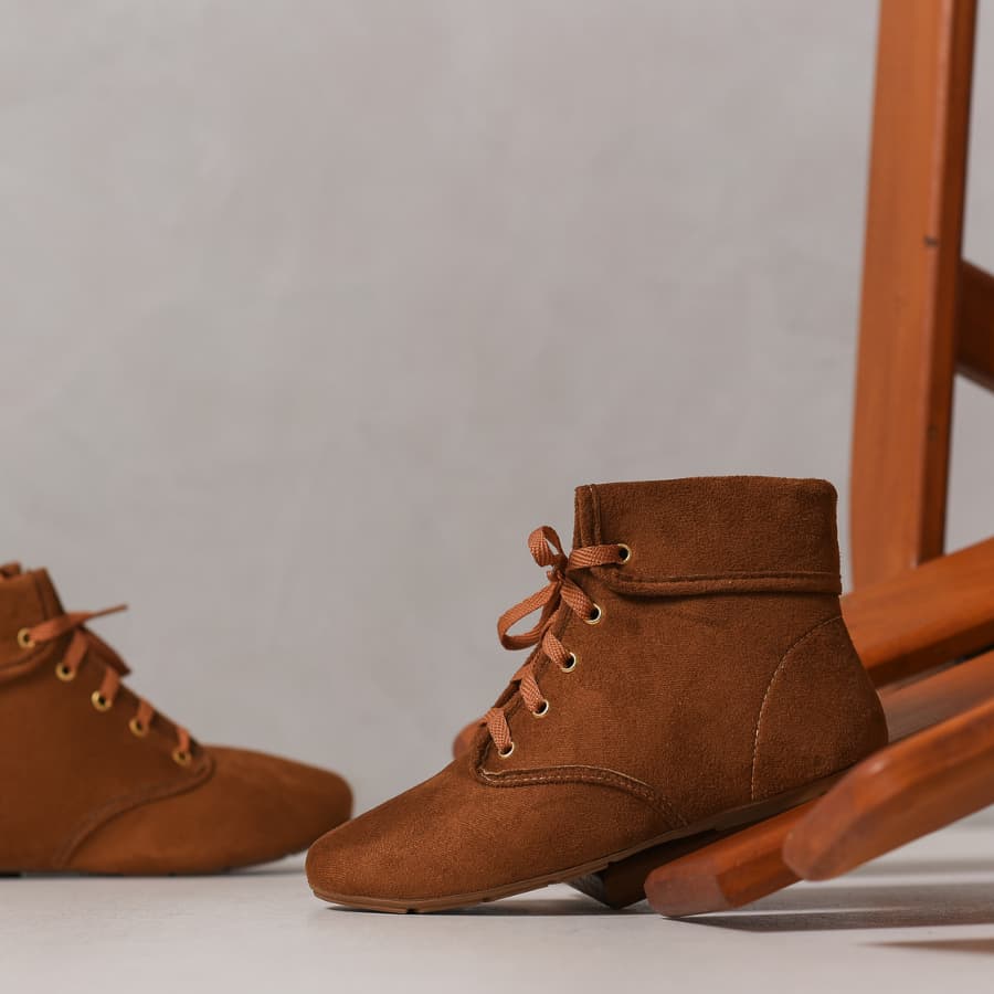 Coturno Feminino em Camurça Bota Feminina Estilo Boho Confortavel