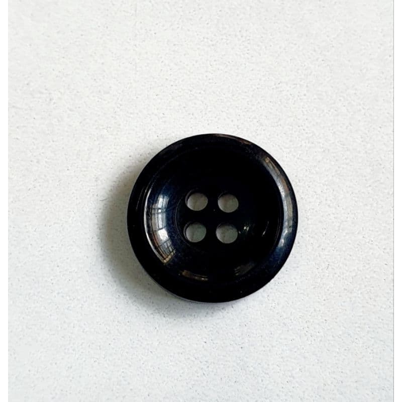 Botão PE Tamanho 18 mm Preto 4 furos