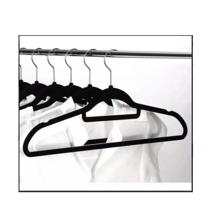 Kit 10 Unidades Cabides Slim Veludo Preto Gancho giratório
