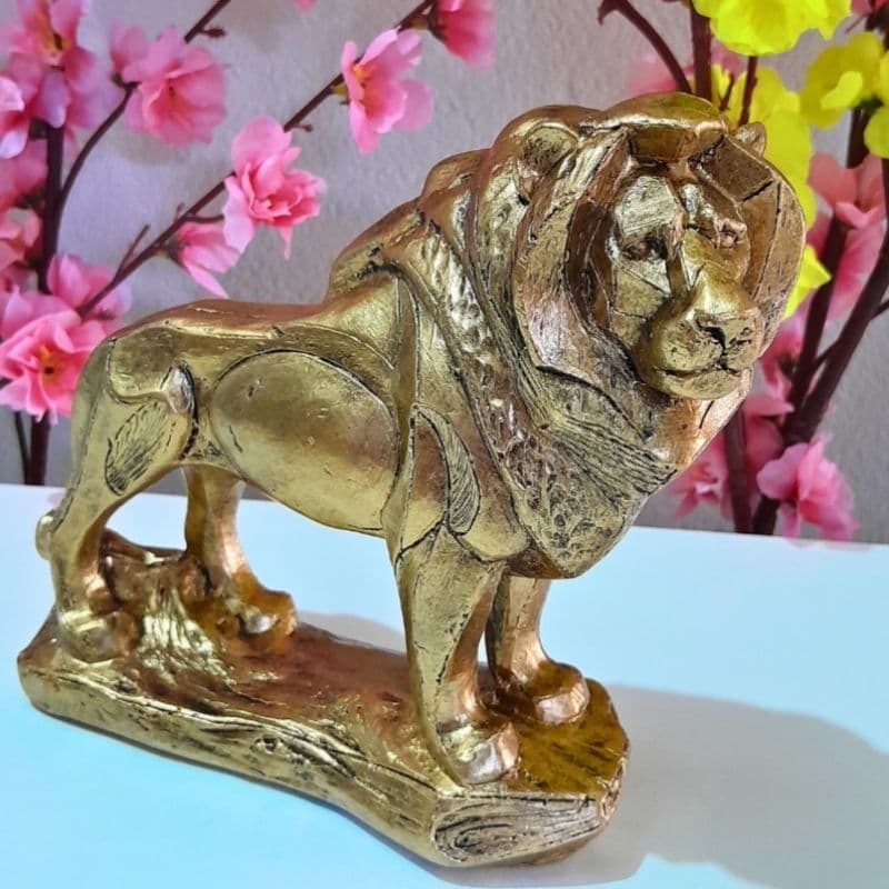 Leão na Madeira Enfeite Decoração Decorativo de Gesso Pintura Dourado Envelhecido