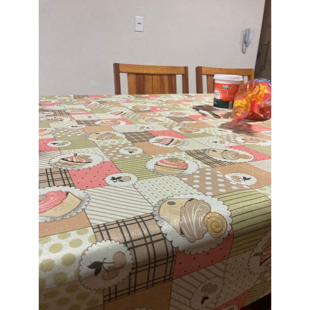 Toalha de mesa. Cupcake. 2, 4, 6, 8 e 10 lugares.