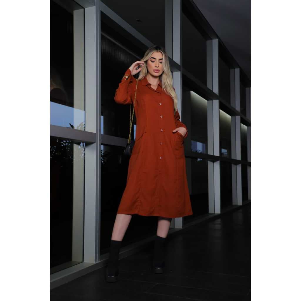 Vestido chamise midi com manga longa para este clima frio