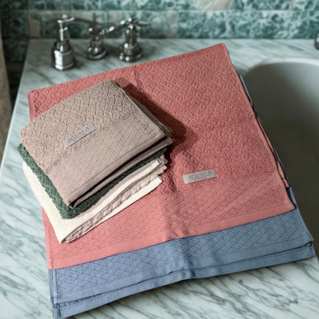 Toalha de Rosto Gigante Premium 48x80cm Super Luxo Macia Grossa 100% Algodão Felpuda Fio Penteado Alta Absorção