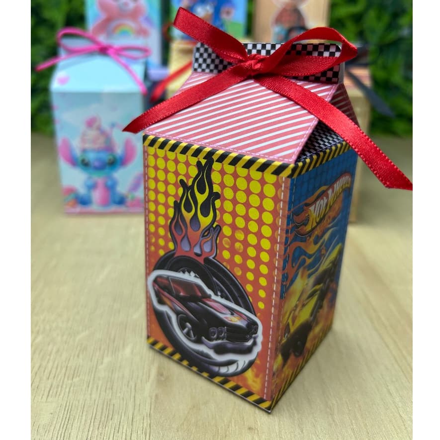 Caixinha Milk Hotwheels menino aniversário kit festa 10,20,30,40 personalizado