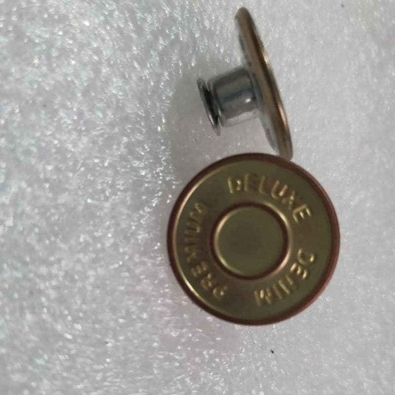 Botao 20mm banho especial dourado fosqueado com cobreado