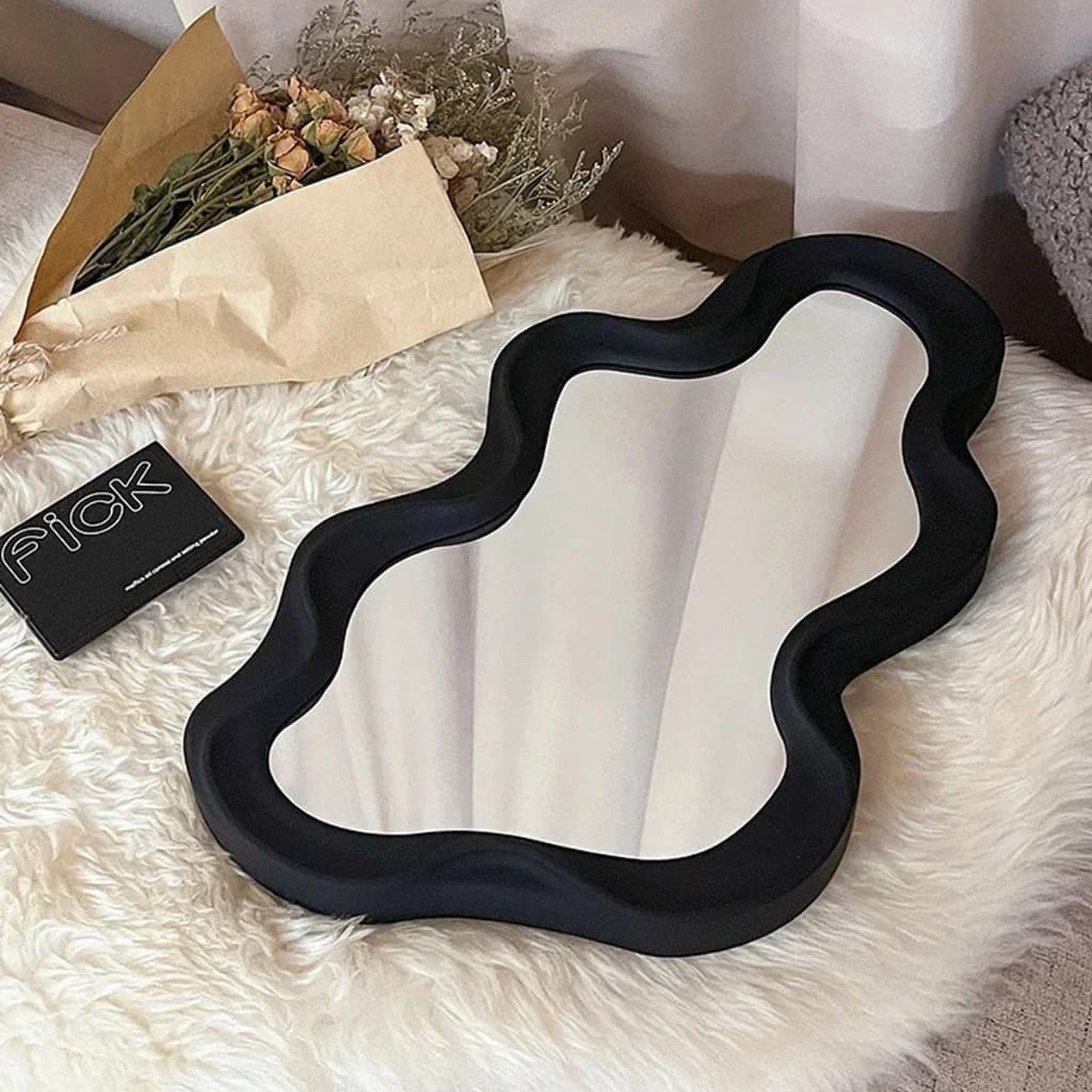 Espelho organico pequeno 40cm x 25 moldura preta ou branca para pendurar ou apoiar na mesa lindo dms