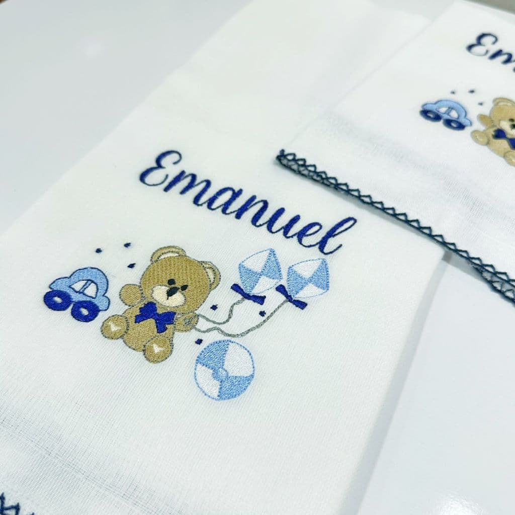 Fralda ombro e/ou boca bordado com nome URSO URSINHO MENINO personalizadas 2 unid