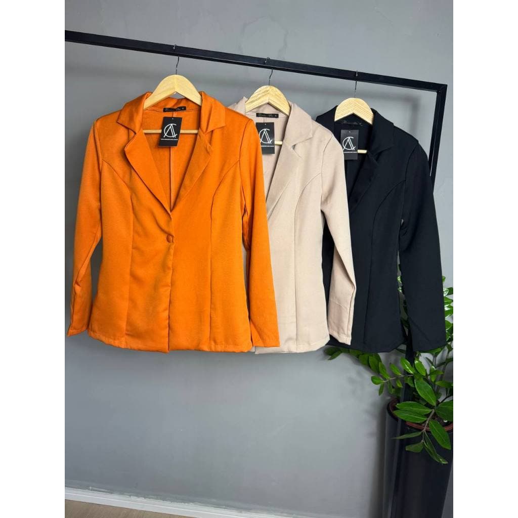 blazer feminino recorte estruturado em alfaiataria