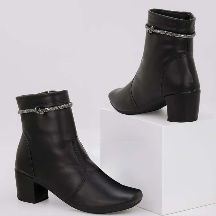 Coturno Feminino Preto Cano Curto Salto Grosso Confortável Fivela Brilhante Elegante Ref: 180