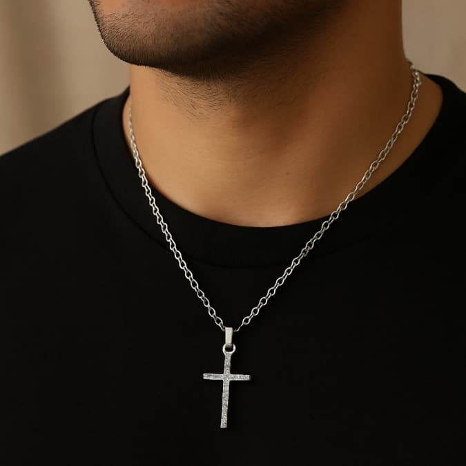 Cruz Cravejado Colar Masculino Pedrinhas Crucifixo Delicado Cute Fofo Aço Inox Prata Brilhante