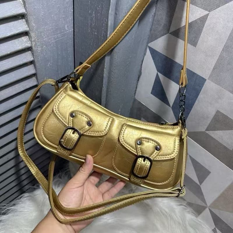Bolsa Feminina Estilo Retrô com Alça Tiracolo e Bolsos Frontais com Fivela