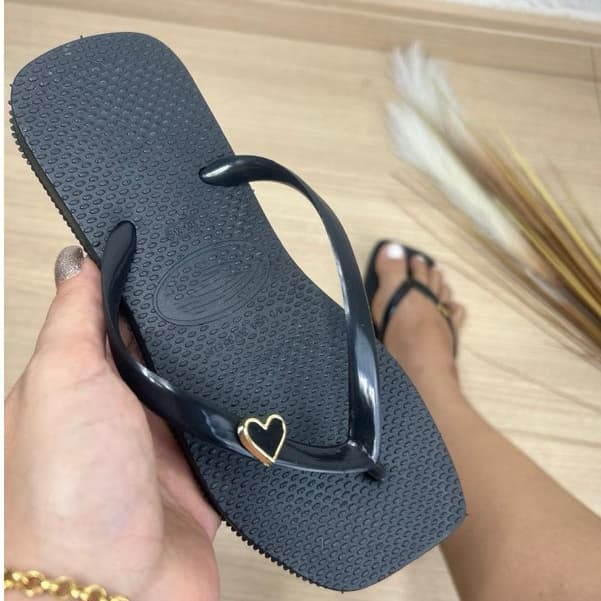 Chinelo Feminino HAV de Coração Lindo Detalhe Apaixonado Super Macio Confortável Antiderrapante Verão 2025