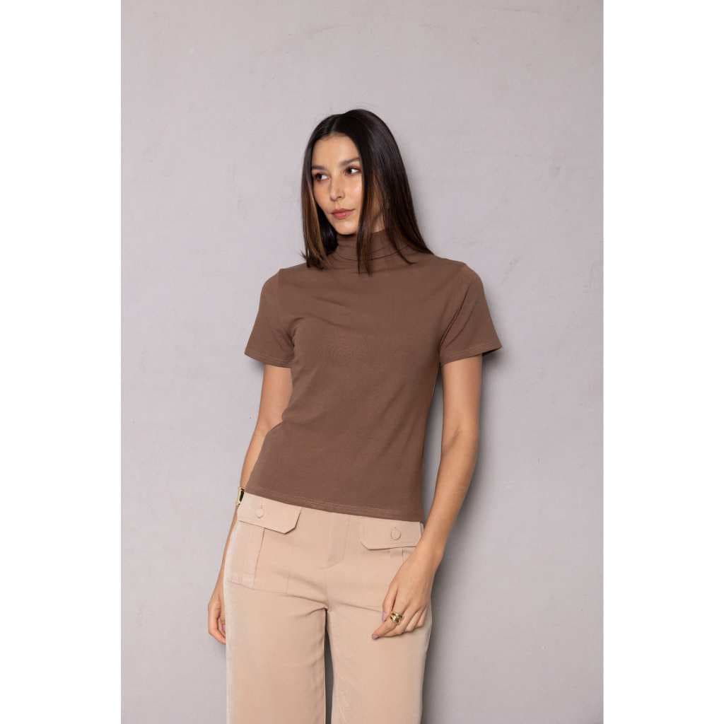 Blusa Meire Gola Alta Essencial Slim e Plus Size Blusa Básica