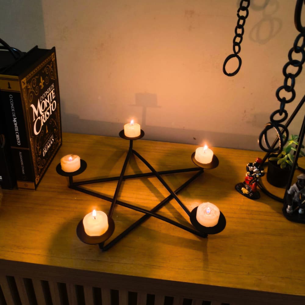 Pentagrama Artesanal em Ferro para Mesa ou Parede - Suporte Decorativo Místico para 5 Velas ou Copos