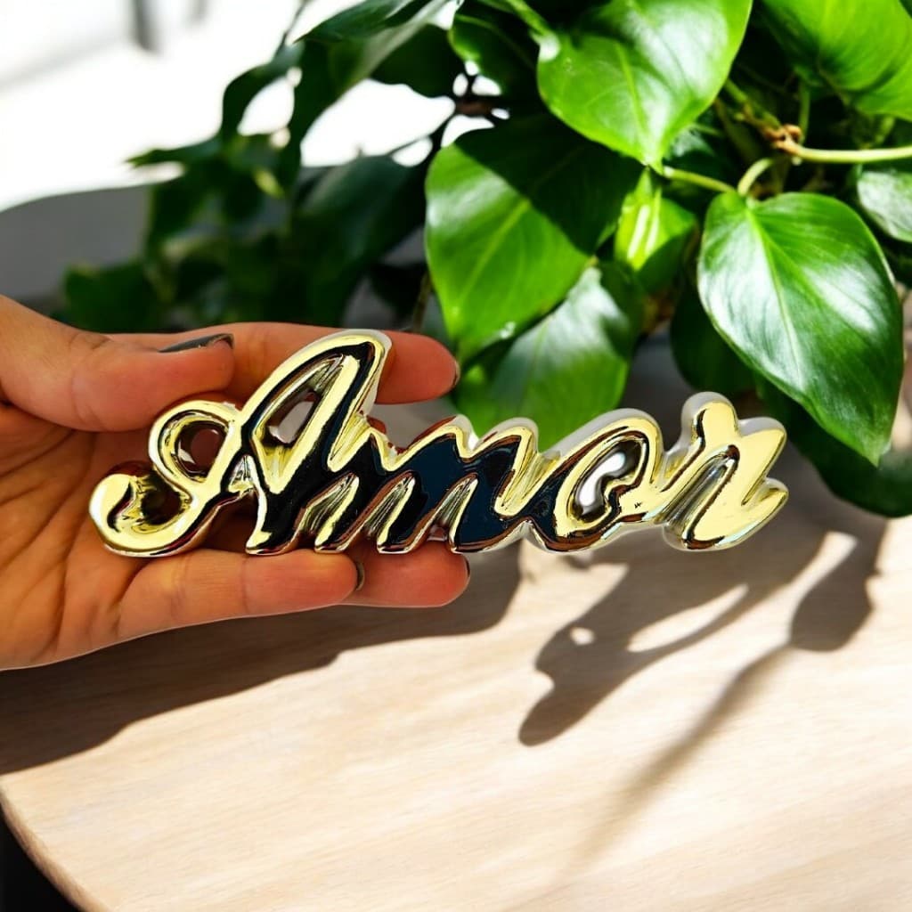 Enfeite Decorativo Para Sala Rack Estante Quarto Porcelana Pequeno Brilhante Amor