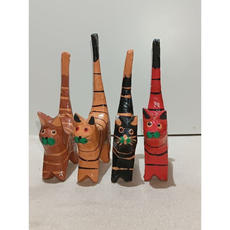 Gatinhos Artesanais Decorativos 04 Personagens leia a descrição