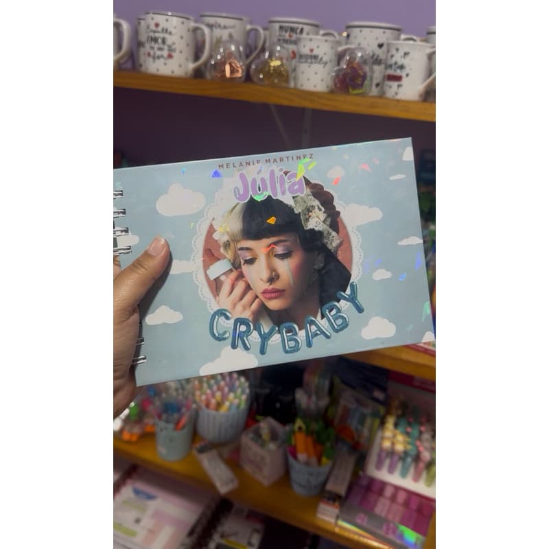 Livro de Colorir Capa Dura Melanie - Gramatura 180g