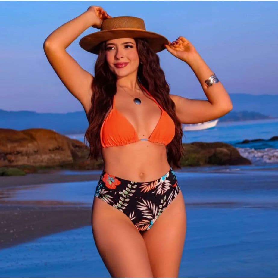 Biquini Top Cortininha Com Calcinha Hot Pants Cós Alto Fio Duplo, Várias cores. NAYKLÊ