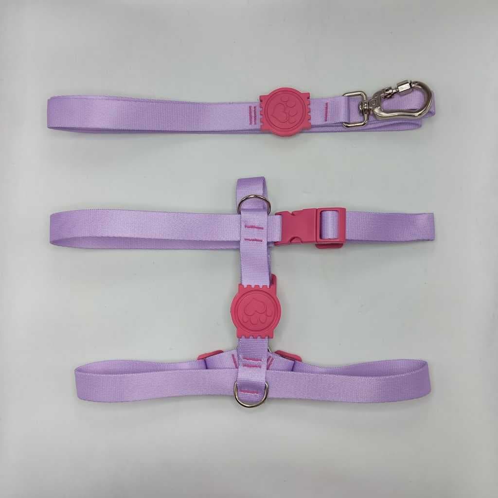 Peitoral H lavanda com rosa