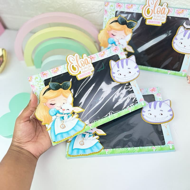 Lousa Mágica Personalizada - Alice no País das Maravilhas