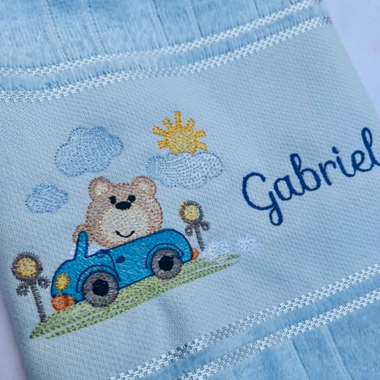 Toalha Infantil Personalizada Ursinho e Carrinho com Nome Bordado