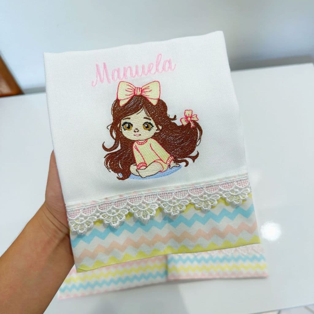 Fraldas passeio, ombro e boca - 3 fraldas personalizadas com nome MENINA fralda