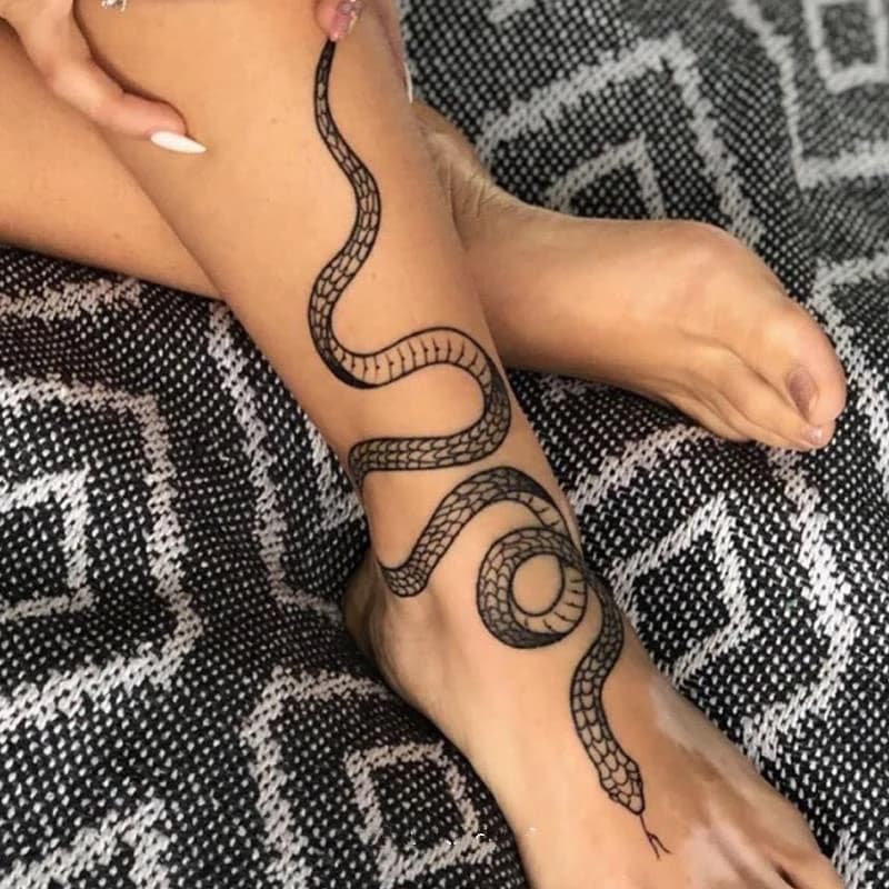 Tatuagem Temporária Adesiva Cobra Serpente Envolvida - Desenhos Artísticos Extrema Qualidade - Tamanho Médio Envio Imedi