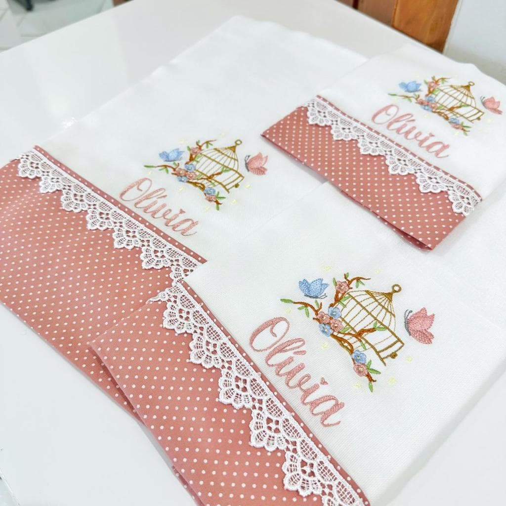 Fraldas bordadas com nome gaiola de flores menina, ombro, boca e passeio/cueiro fralda