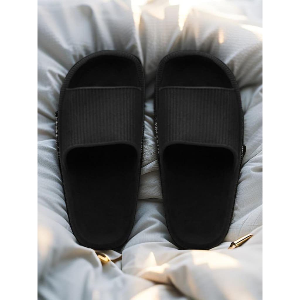 Chinelas Masculinas Tendência com Solado Grosso, Antiderrapantes, Estilo Nuvem, Ideais para Praia.
