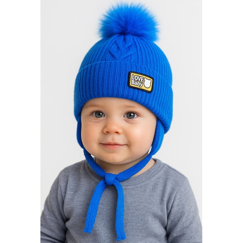 Touca Infantil Love Baby! Peluciada internamente. Veste de 1 a 6 anos. Possui cordinha para amarrar no pescoço.