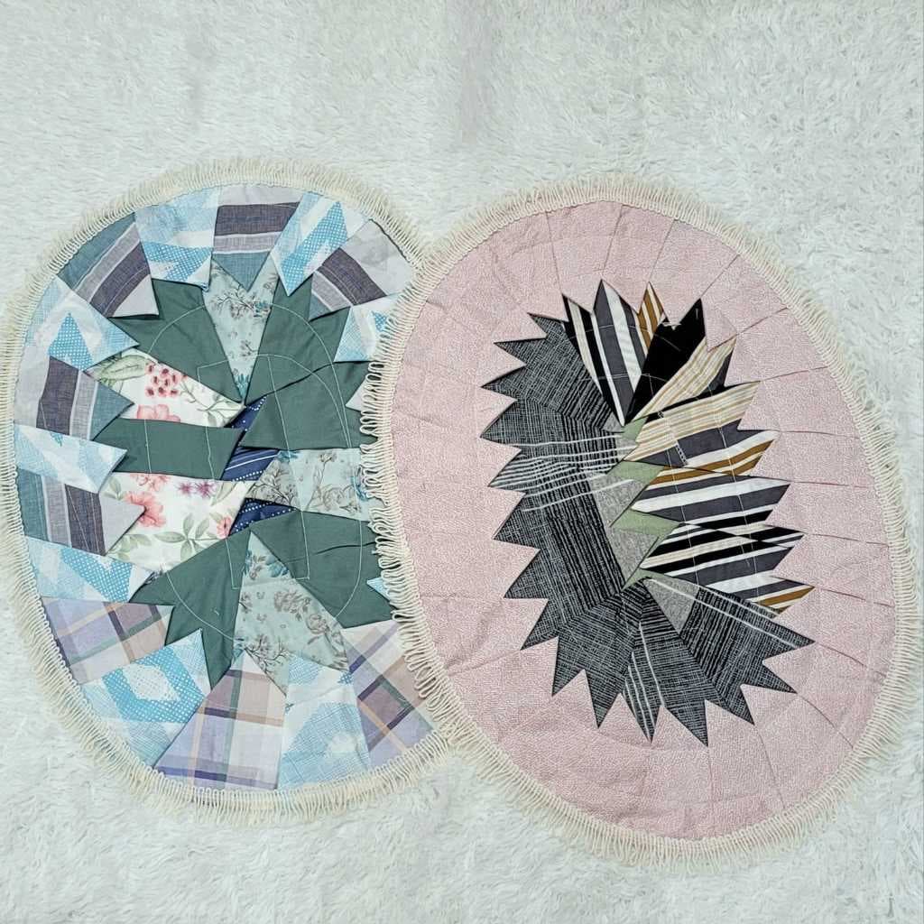 Kit 10 Tapetes de Bico Retalho Artesanal Oval 70cm x 50cm Acabamento em Franja Diversas Cores 70x50