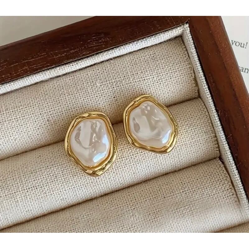 Brincos de pedra de Estilo Francês Chic com Pinos Geométricos Irregulares e Detalhes de Pérola Falsa Elegante e Vintage