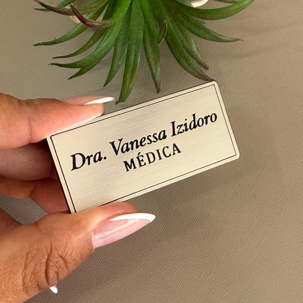 Broche Magnético Crachá Personalizado Nome Profissão Decoração Enfeite