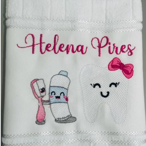 Toalha Bordada Personalizada com Nome Dente Escova Pasta Dentista