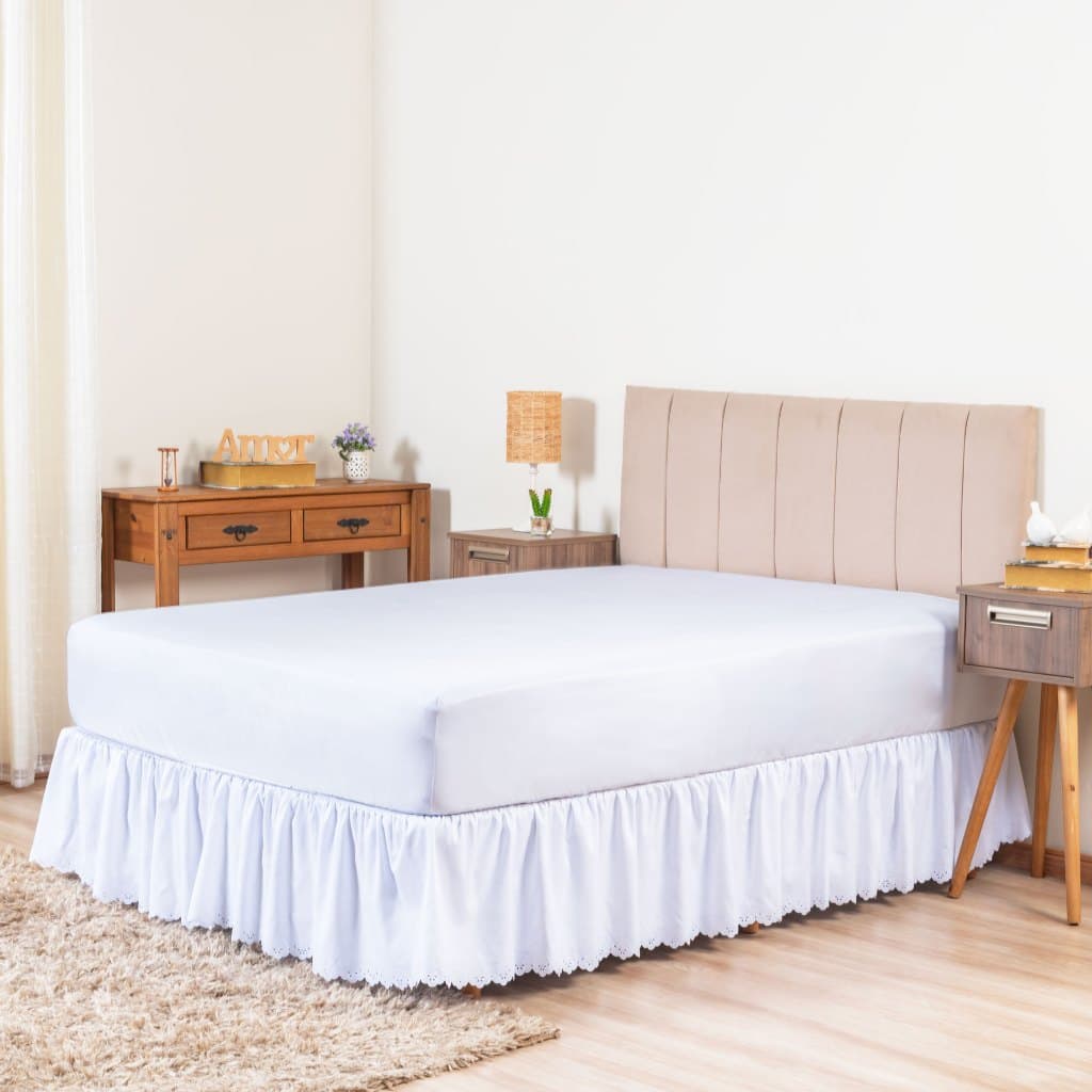 Saia Box Com Detalhe Ultrassônica - Com 1 Elástico - Ajustável - Serve Para Todas as Camas - Feita De Micropercal