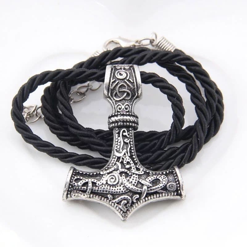 Pingente Viking Martelo De Thor Mjolnir Nórdico Odin Produto no Brasil Envio Imediato.