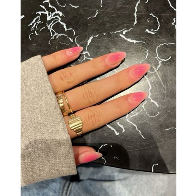 aura nails almond rosa artesanal