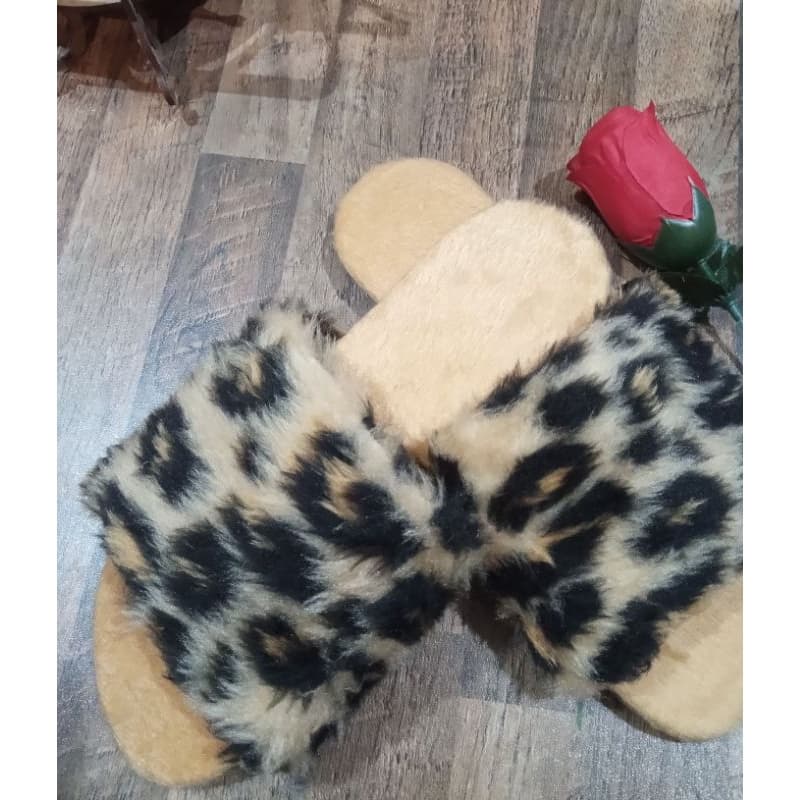 Pantufa oncinha,chinelo confortável,chinelo pelúcia