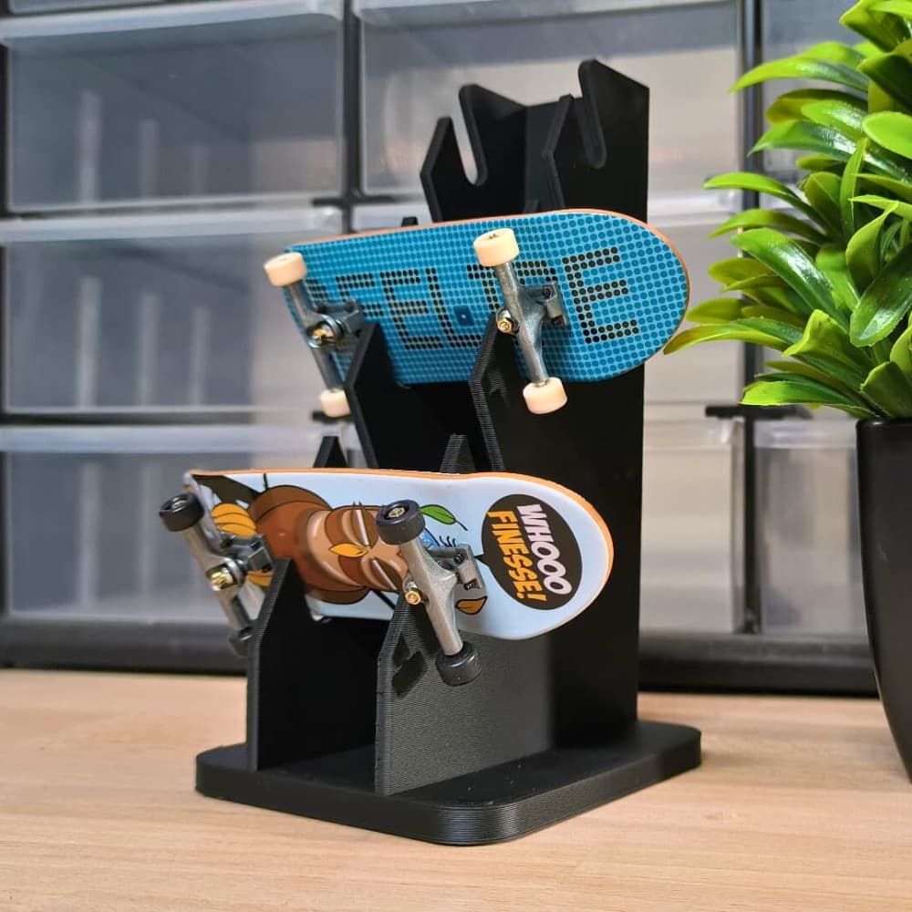 Suporte para Fingerboard – Organize com Estilo seus Skates de Dedo
