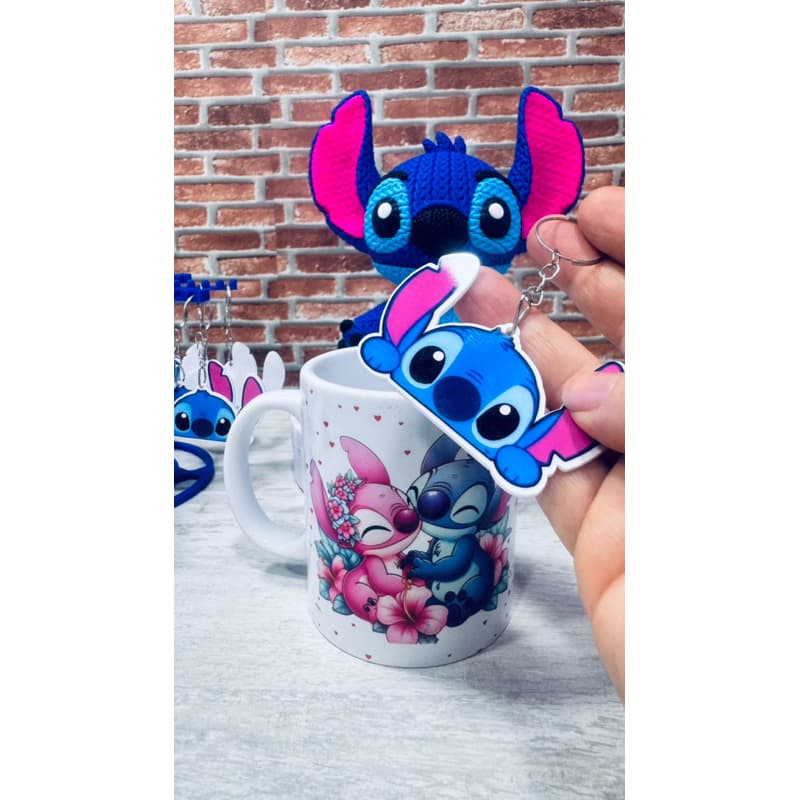 Caneca personalizada Tema Feliz aniversário acompanha 1 chaveiro com o mesmo personagem