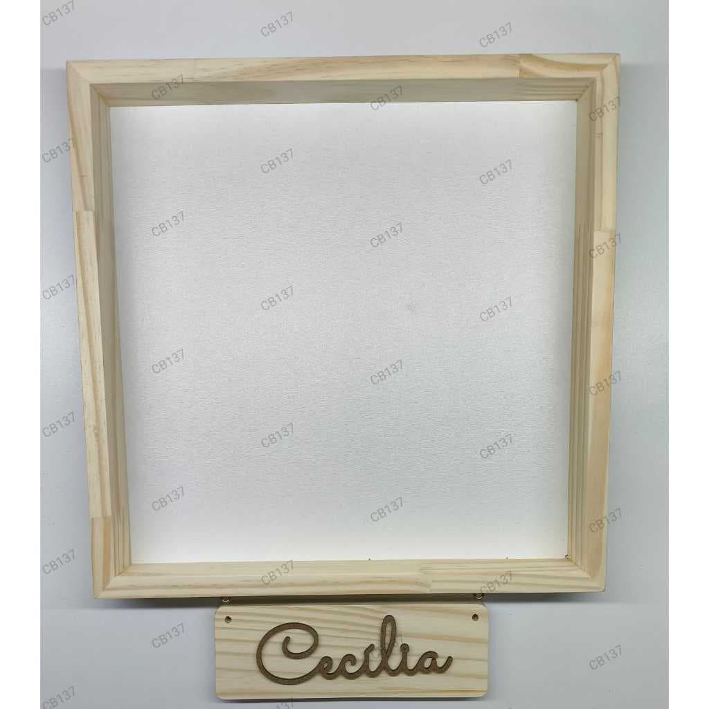 Moldura de pinus  (35x35x4)+  placa com nome em mdf colorido (adesivado vinil)