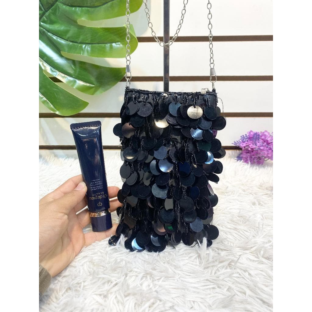 Nova bolsa de corrente de metal retrô vertical brilhante com lantejoulas tecidas à mão para dinheiro e celulares.4006