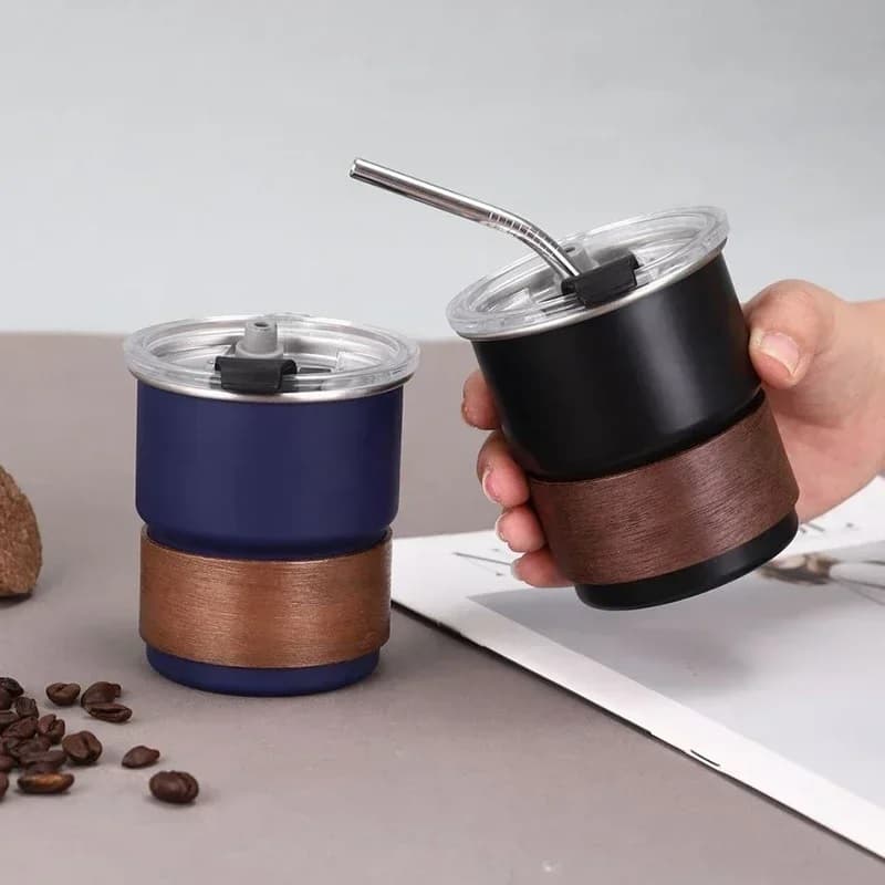 🥤 Copo Térmico 280ml com Canudo Inox e Tampa Acrílica 💧 – Para Bebidas Quentes ☕ ou Frias 🧊 em Cores Modernas 🎨