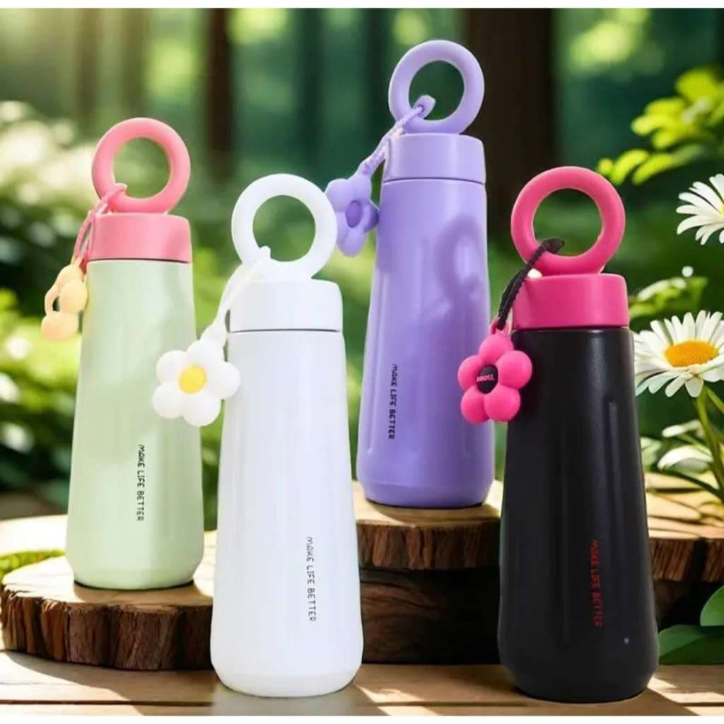 🌸 Garrafa Térmica 500ml Flor 🌼 com Chaveiro 💖 – Charme, Estilo e Bebida na Temperatura Certa!