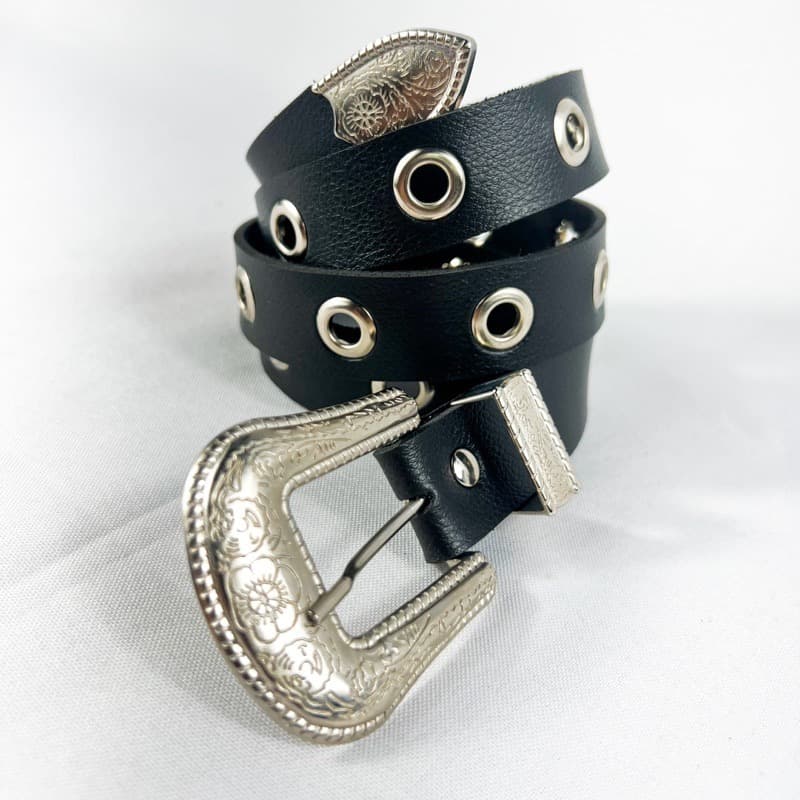 Cinto Feminino Ilhós Preto com Ponteira Prata Estiloso Elegante Moda Rock 10ccm 36/42