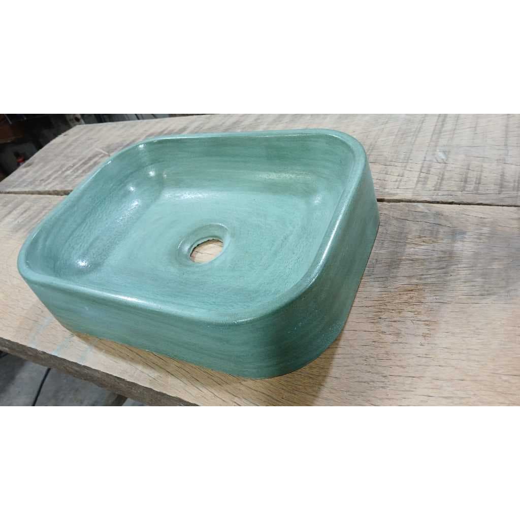 Cuba de concreto verde quartizo  artesanal sustentavel  para banheiro e lavabo e areas externas