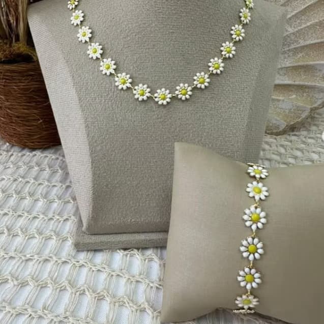 kit colar+pulseira florzinha folheado a prata girassol