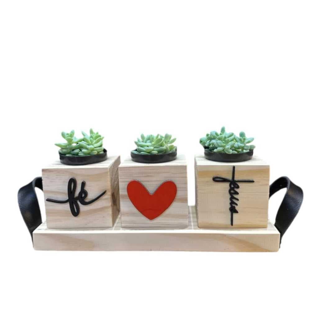 Vasinhos Decorativos  em Madeira Pinus Kit com 3 vasinhos mais Bandeja com alça courino