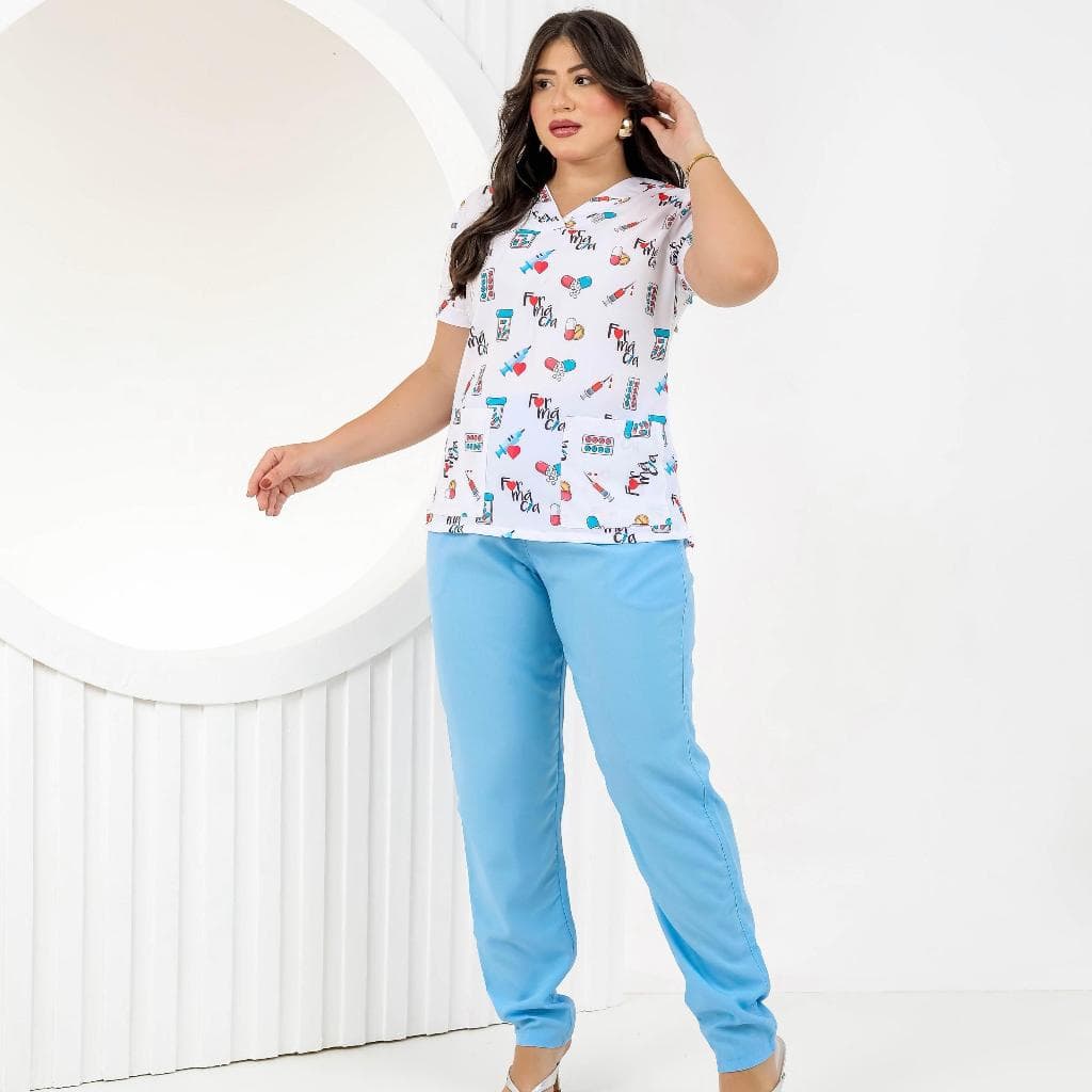 Scrub Feminino estampa Farmácia.